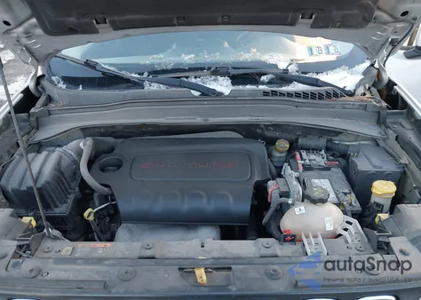 2016 Jeep Renegade Latitude z USA, uszkodzony, nr VIN ZACCJBBT1GPD16265